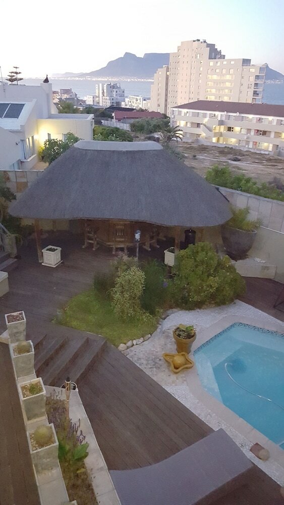 Hotel Kumbaya House