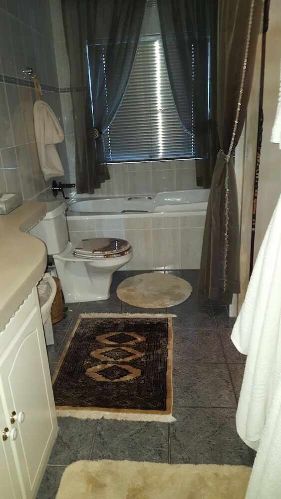 Hotel Kumbaya House