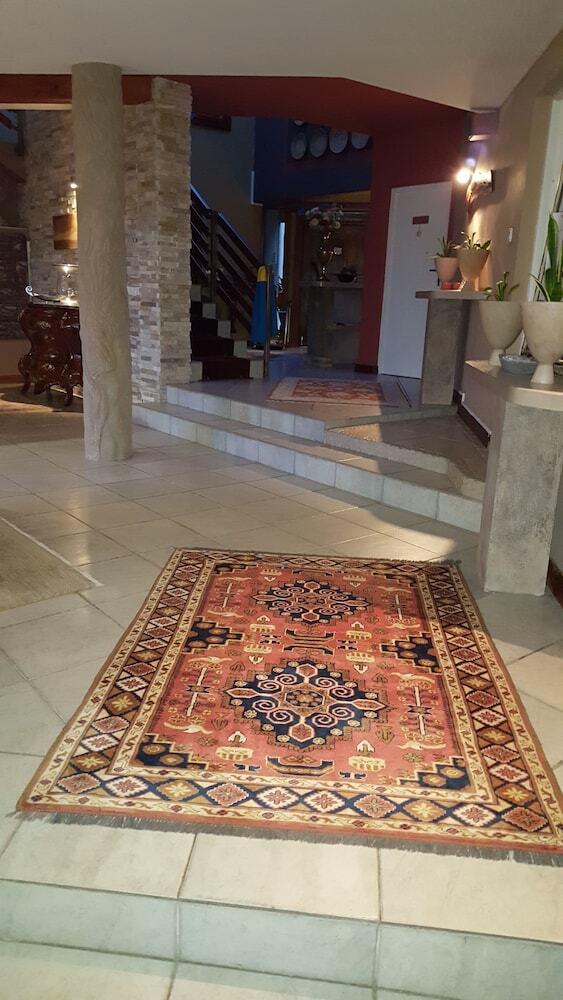 Hotel Kumbaya House
