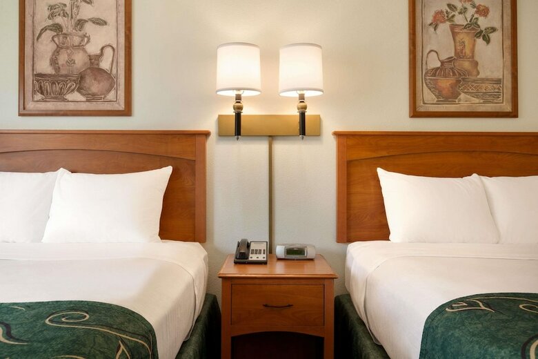 Hotel Travelodge By Wyndham Dunsmuir