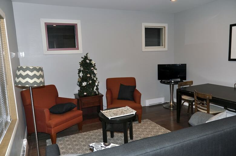Apartamentos Moncton Suites - 267 Universite Ave