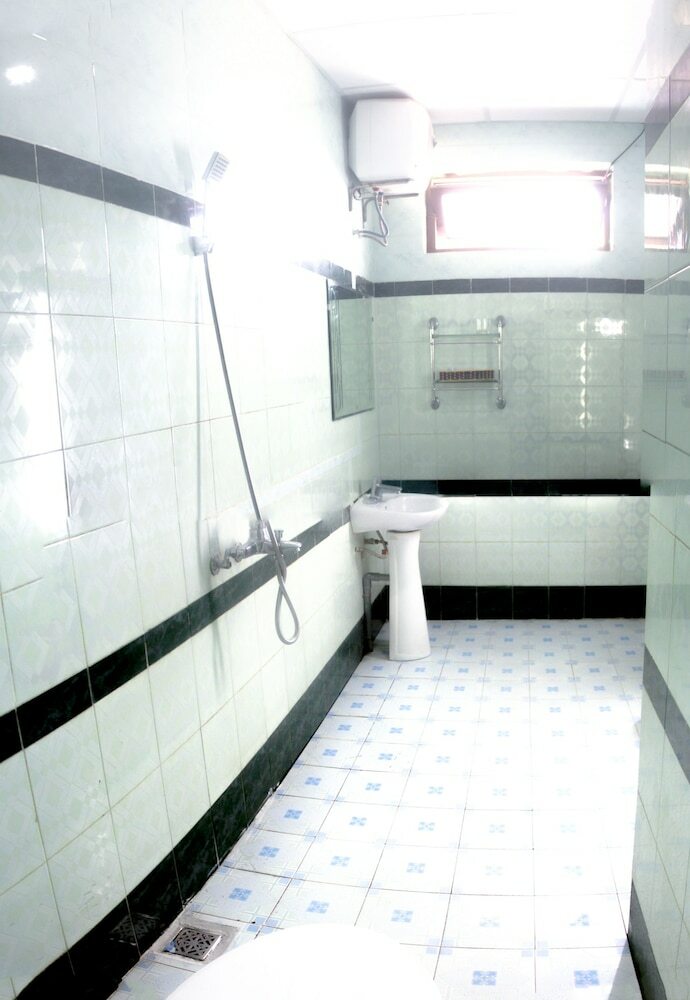 Ho� B�nh Hotel
