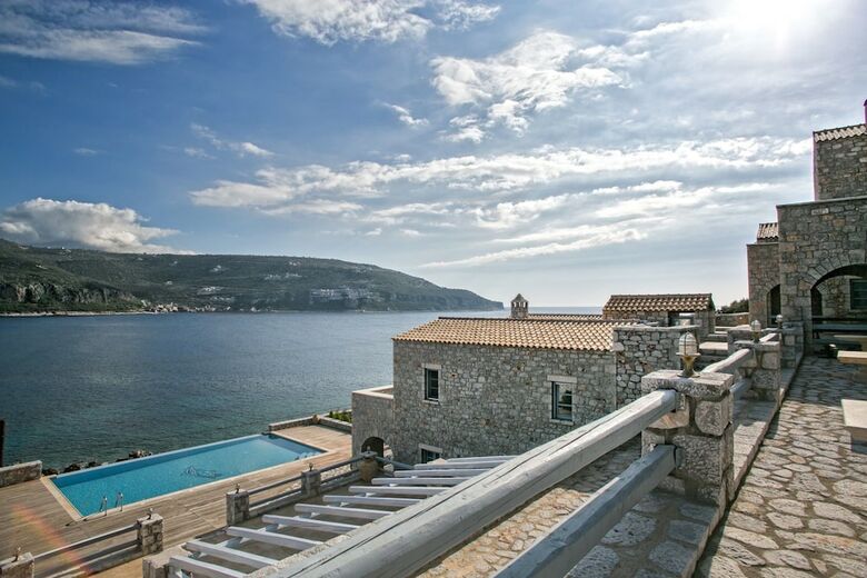 Aparthotel En Plo Luxury Suites