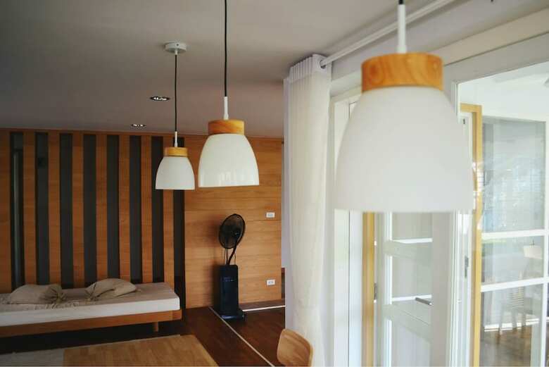 Eat Sleep Cafe & Bed