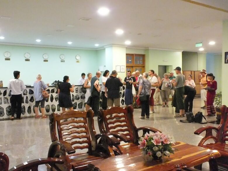 Jade Royal Hotel