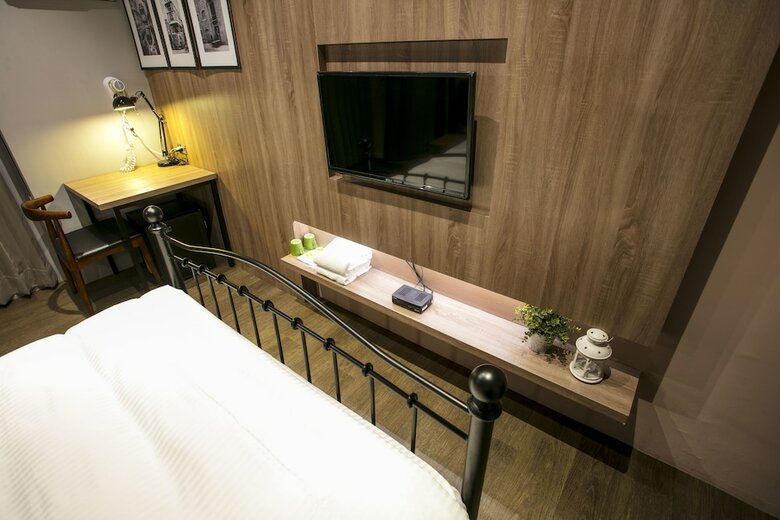 Hotel Taichung Loft Hostel Fengjia