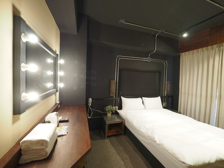 Hotel Taichung Loft Hostel Fengjia