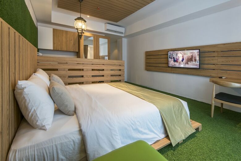 Yan's House Hotel