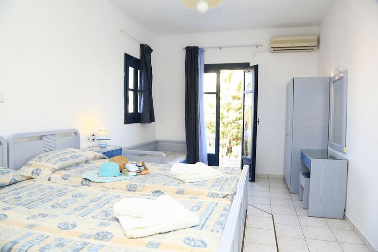 Aparthotel Artemis Apartments