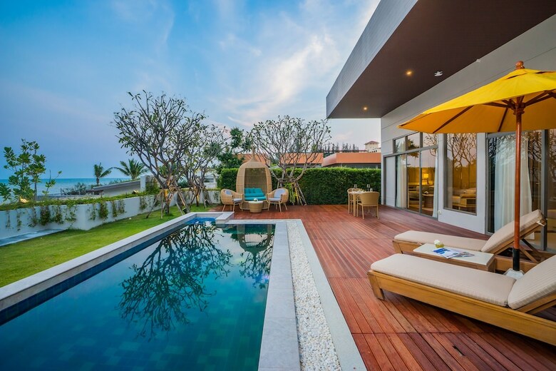 Hotel Avani+ Hua Hin Resort