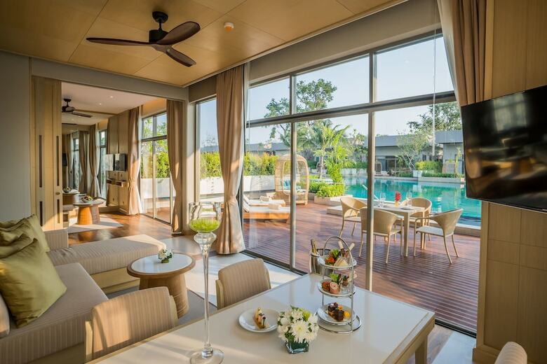 Hotel Avani+ Hua Hin Resort