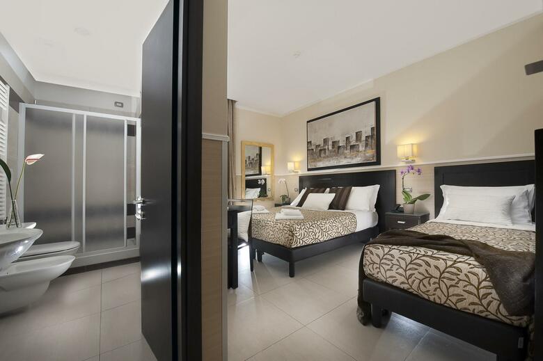 Yes Hotel