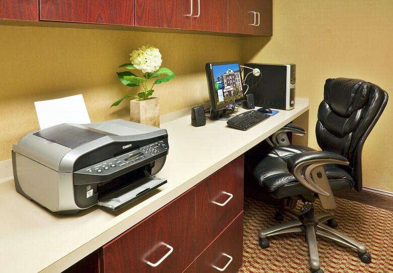 Holiday Inn Express Hotel & Suites Birmingham - Inverness