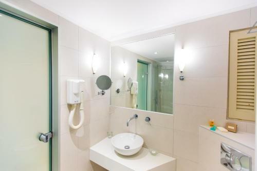 Anita Beach Hotel