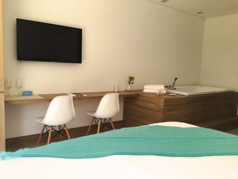 Live Hotel Boutique - Adults Only