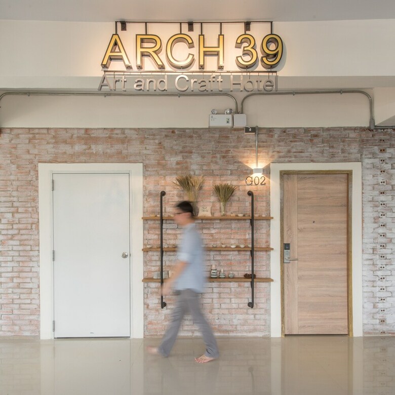Hostal Arch39 Minimal Art & Craft Hotel