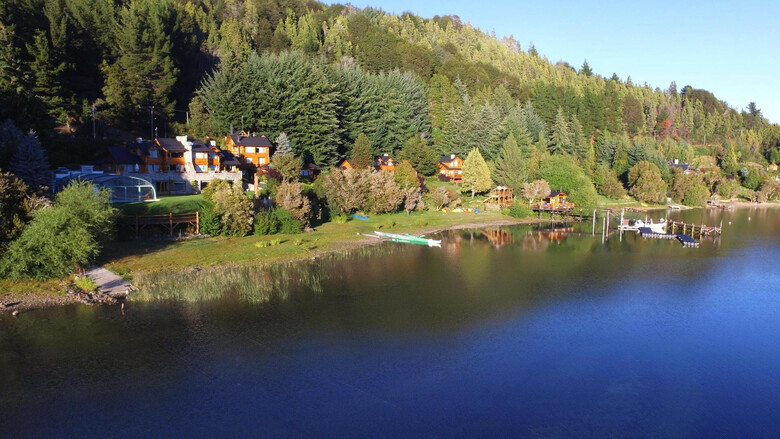 Lodge Caba�as Puerto Pireo