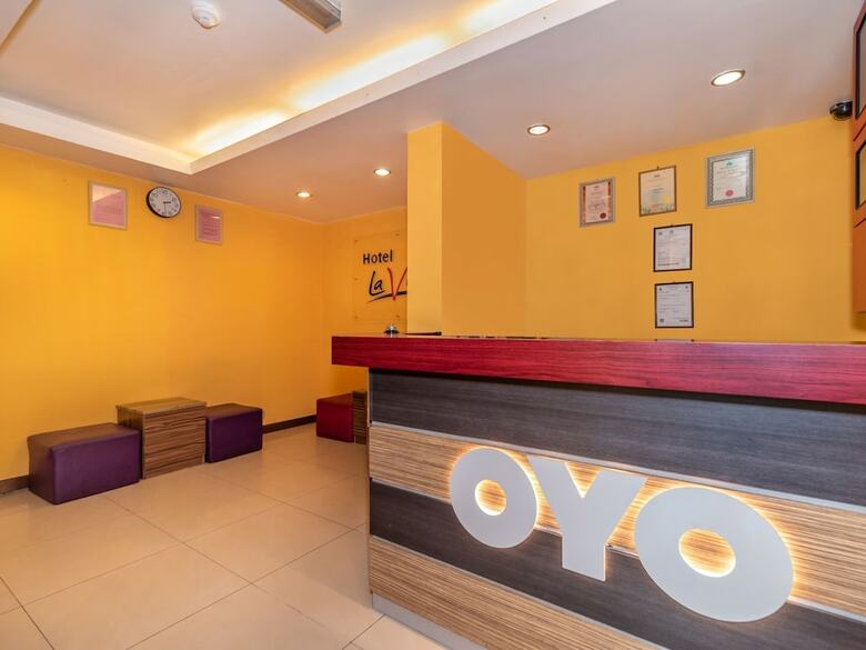 Oyo 216 La Viva Hotel