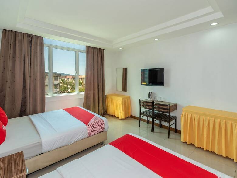 Oyo 216 La Viva Hotel
