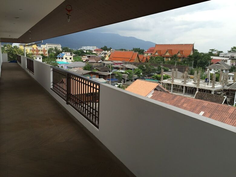 Hotel Baan Sang Singh