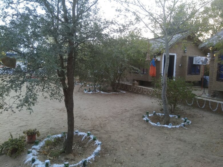 Umaid Safaris & Desert Lodge