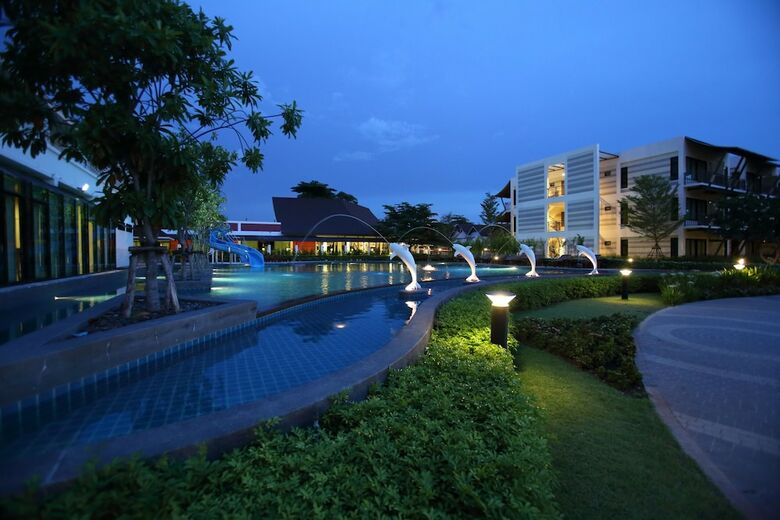 Bangsaen Heritage Hotel