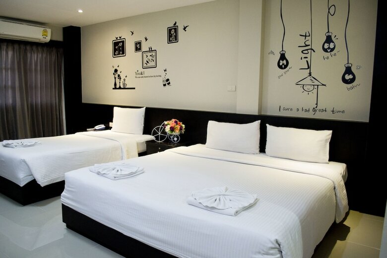 S2 Hotel