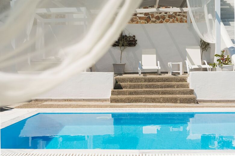 Hotel Alexandros Village