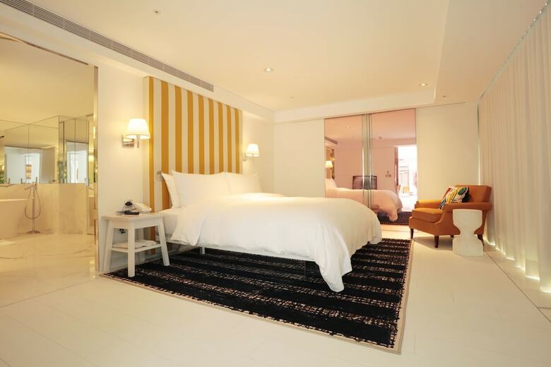 S Hotel | Designed By Philippe Starck