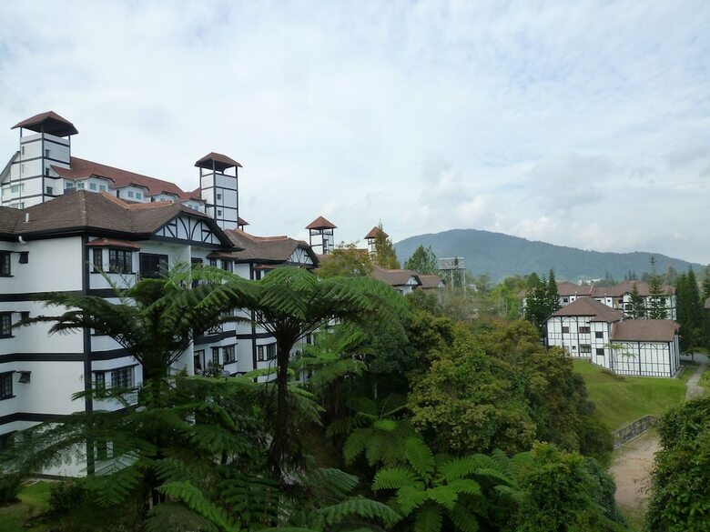 Greenhill Apartment