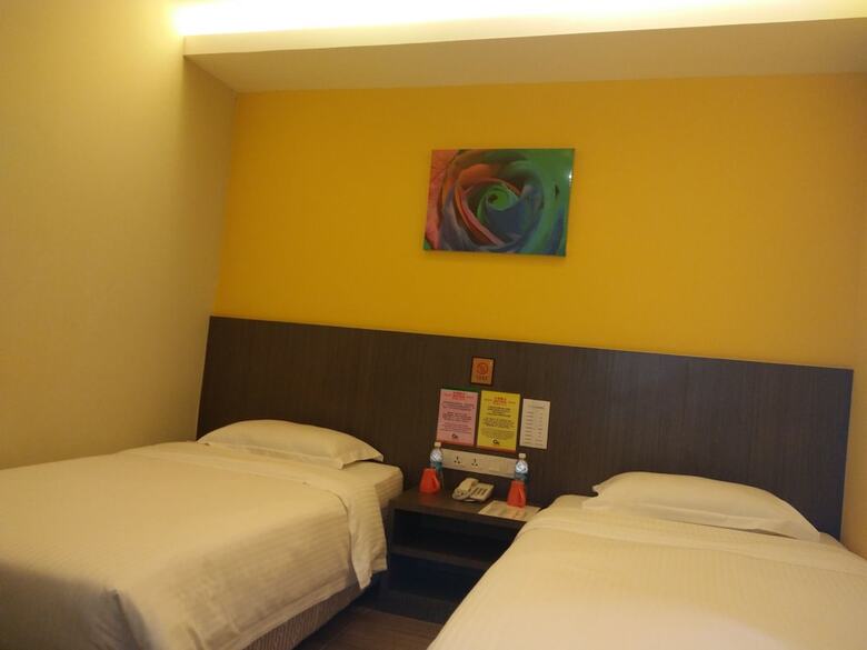Hotel Check Inn Kk