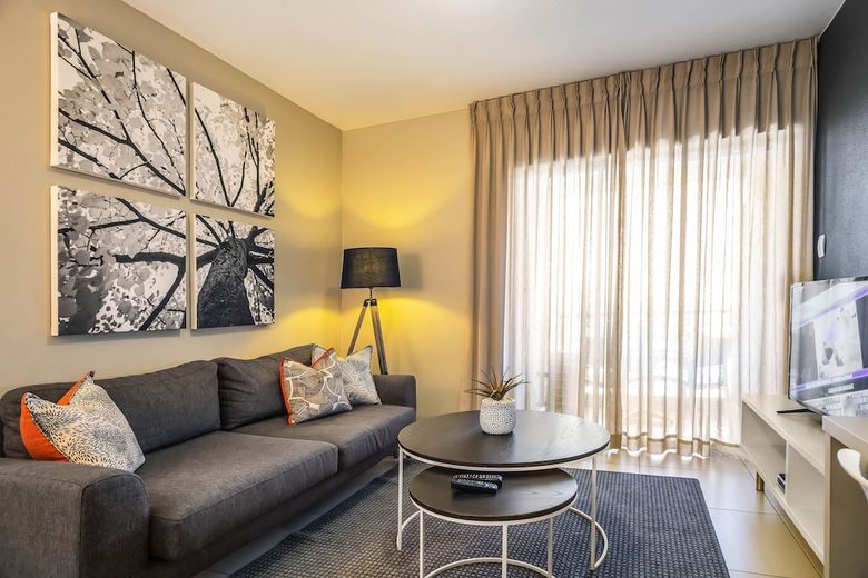 Apartamentos C.a.g The Hub