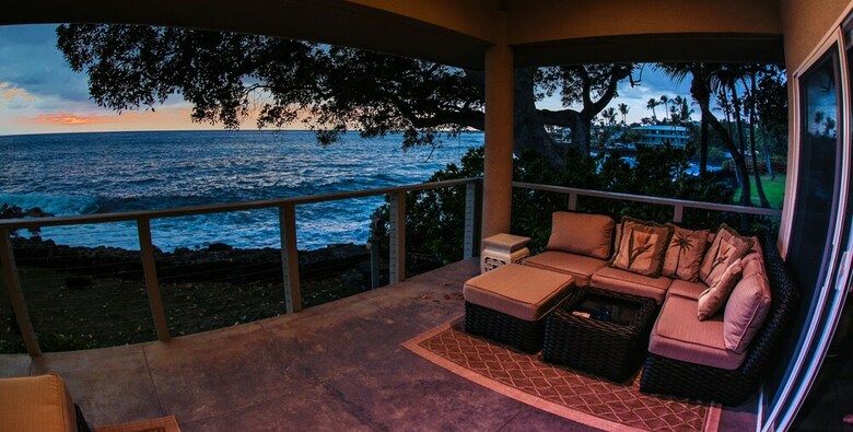Kona Bay Hale By Redawning