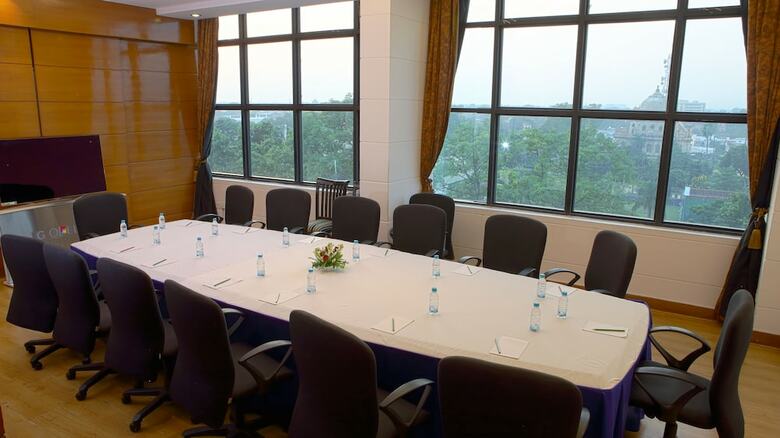 Hotel Gemini Continental Lucknow