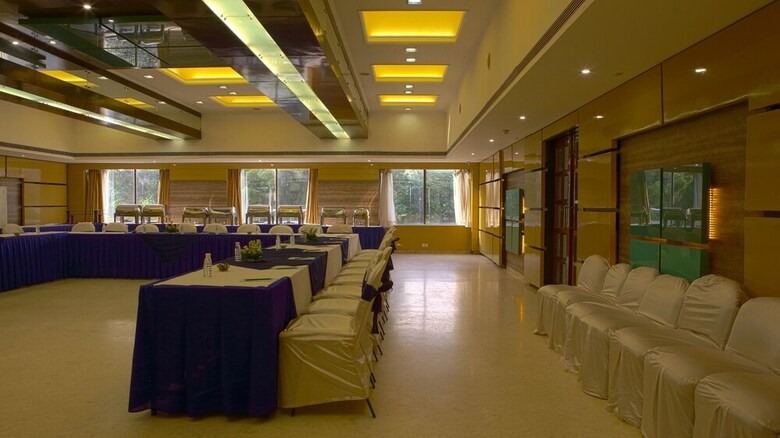 Hotel Gemini Continental Lucknow