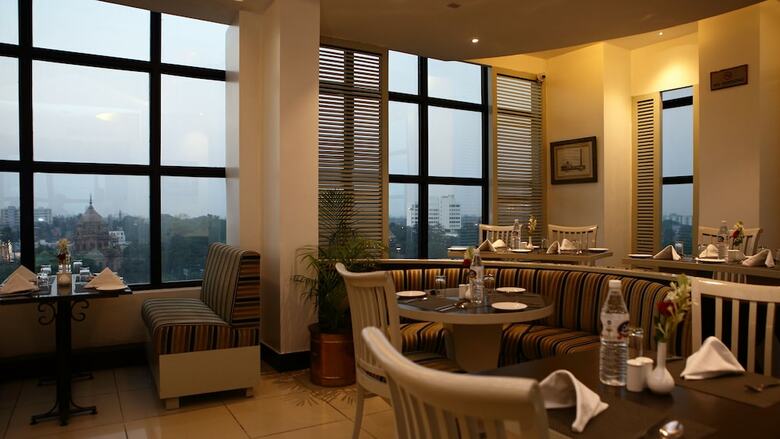 Hotel Gemini Continental Lucknow