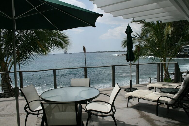 Kona Bay Seaclusion Oceanfront By Redawning