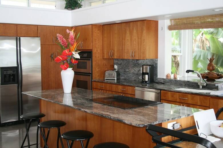 Kona Bay Seaclusion Oceanfront By Redawning