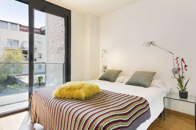 My Space Barcelona Executive Apartments Center