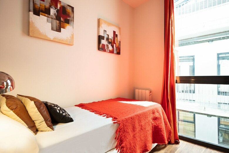 My Space Barcelona Executive Apartments Center