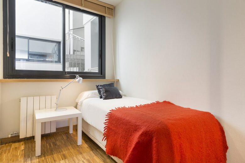 My Space Barcelona Executive Apartments Center