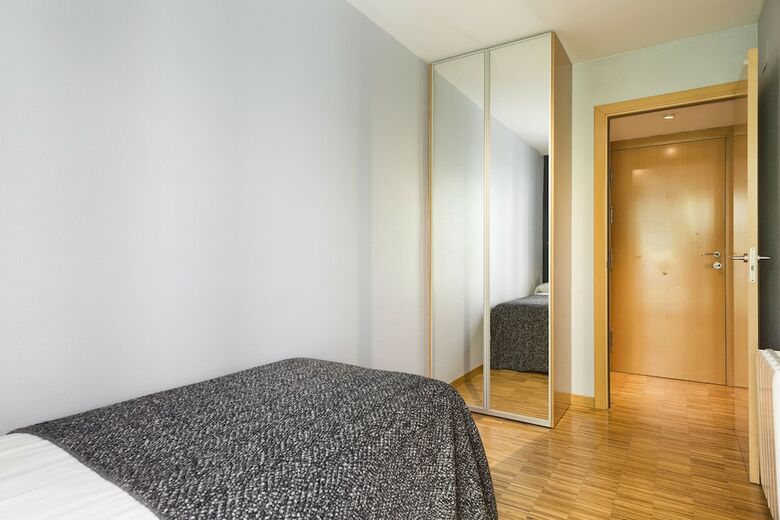 My Space Barcelona Executive Apartments Center