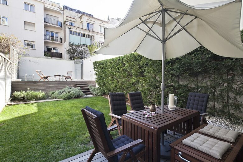 Apartamentos My Space Barcelona Private Pool Garden