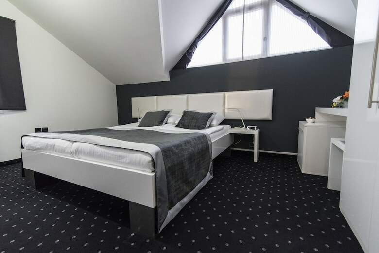 Hotel Cool Zagreb Airport