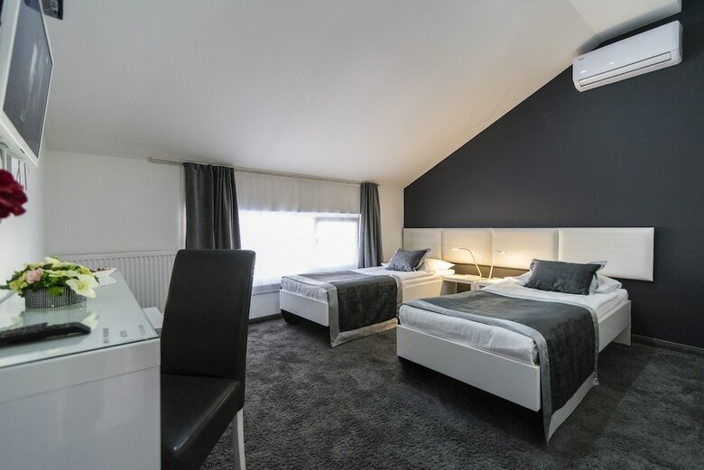 Hotel Cool Zagreb Airport