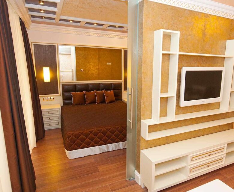 Hotel Golden Rainbow Vip Residence