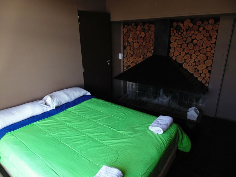 Hostal Moving Hostel Travel