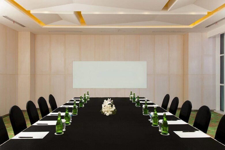 Hotel Fairfield By Marriott Surabaya