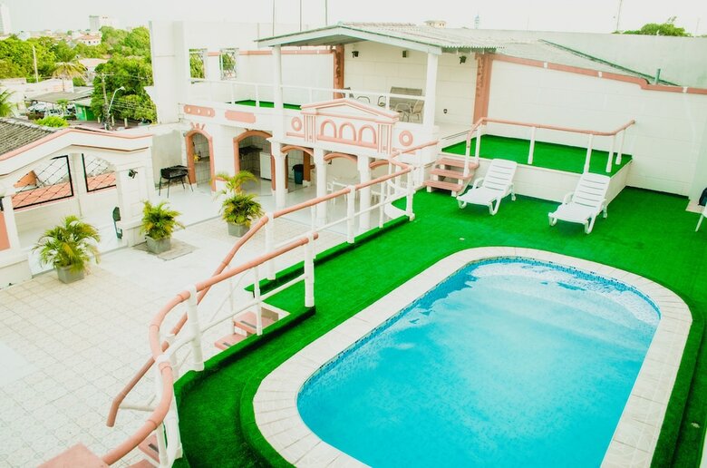 Atalanta Hotel