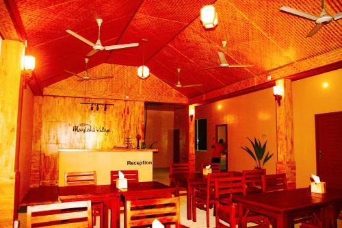Hotel Maafushi Village